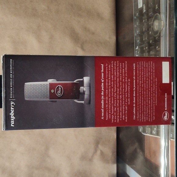 Blue Microphones - Raspberry USB Cardioid Condenser Microphone - Picture 4 of 9